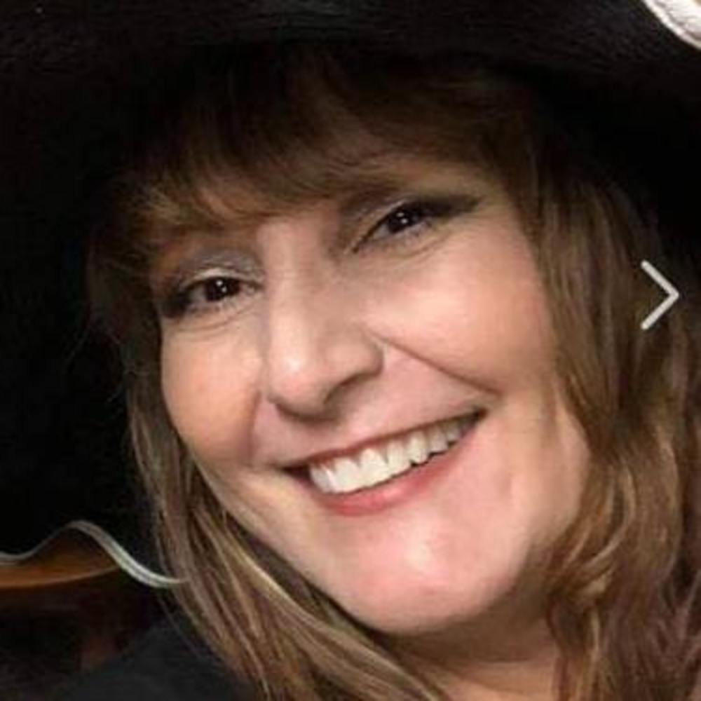 Meet your Posher, Cristina